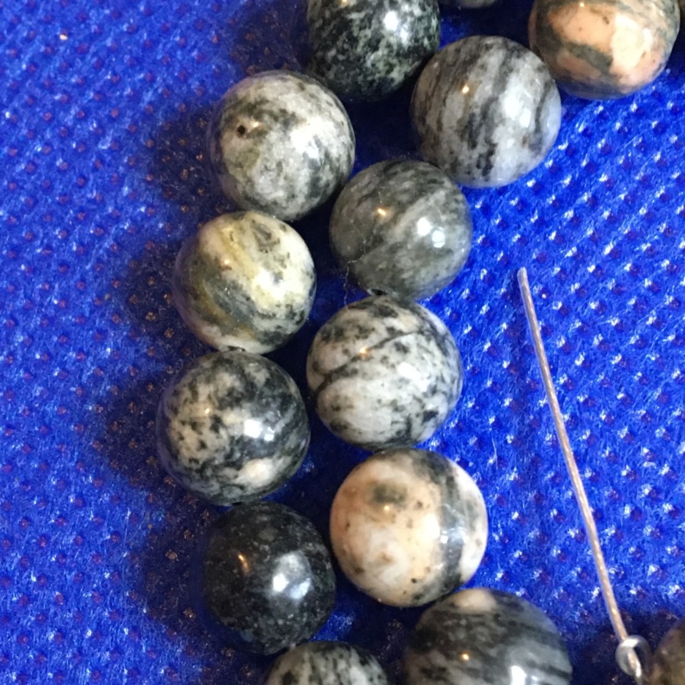 Spiderweb Jasper - Picture 4 of 7